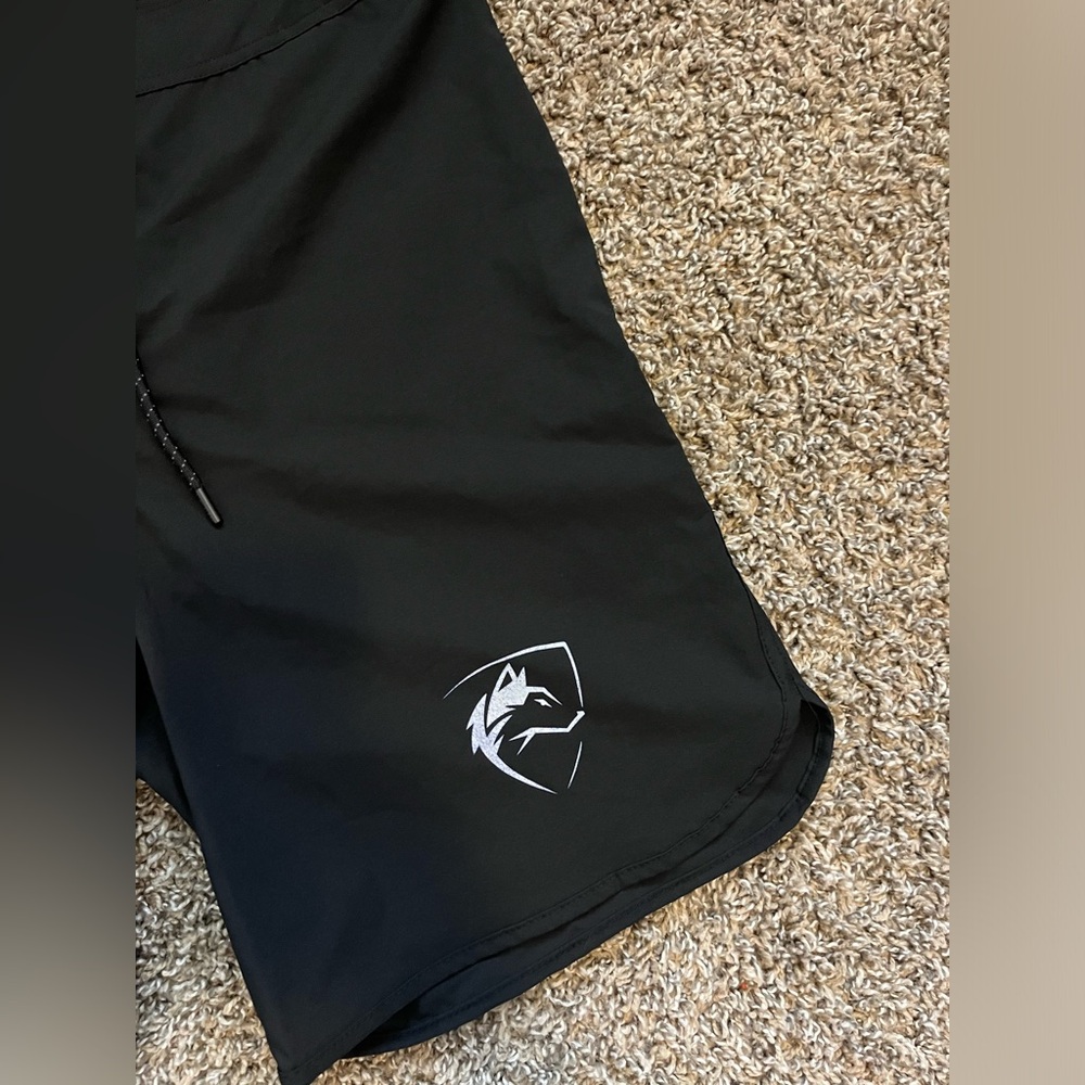 Alphalete‎ Swim Men's Size L Board Shorts Black 7” Inseam Gym Beach Workout - Picture 2 of 5